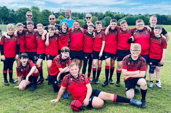 Reds Youth round off season in style