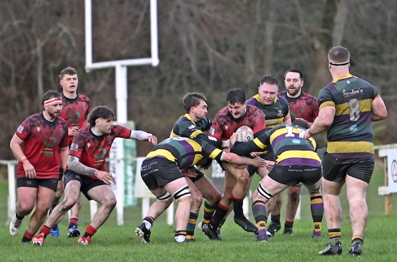 Reds test Cartha all the&nbsp;way